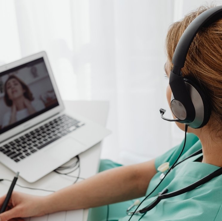 HEALTHCARE + HEALTH TECH 4